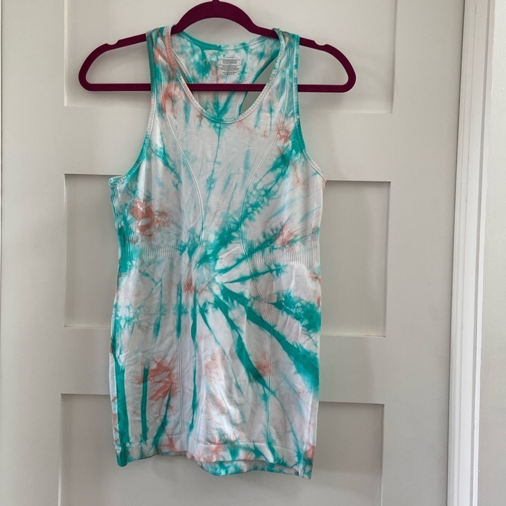 Zyia Hendrix Seamless Tank, White Tie-Dye Size m​​​​​